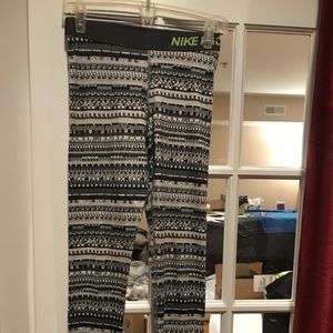 Nike leggings